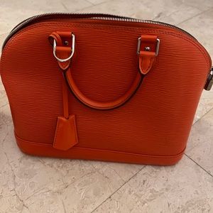 Louis Vuitton bag Alma epi